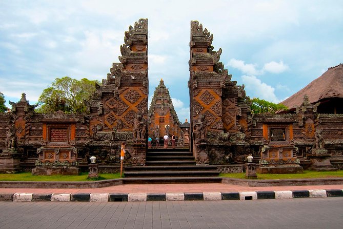 Private Ubud Tour with Hidden Waterfalls - Morning pickup and the craft village route (batik, gold, and more)