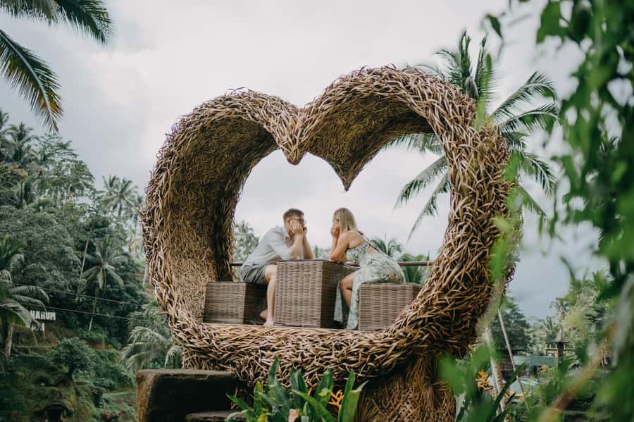 Private Ubud Tour With Professional Photographer with Edit - Coffee tasting: the included break that makes the tour feel local