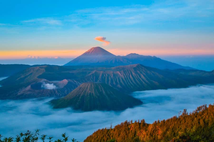 Probolinggo: Dawn Journey to Mount Ijen Sunrise Expedition - King Kong Hill: Second Sunrise Angle (More Chances for Great Light)