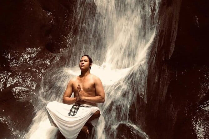 Purification Ceremony, Kehen Temple and Goa Raja Waterfall Tour - Goa Raja Waterfall and the rock pools: how to make the most of the splash