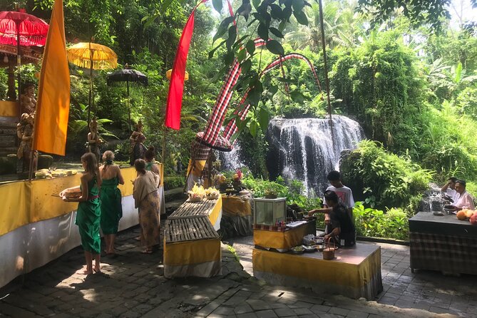 Purification Holy Bath at Beji Gria Waterfall - Walk Through the Narrow Canyon: Your First Holy Bath