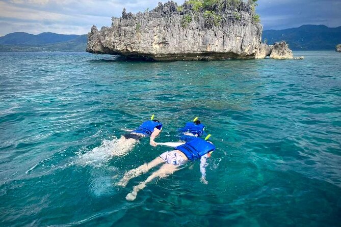 Rangko Cave & Beach Snorkeling Half Day Sharing Trip Labuan Bajo - Rangko Cave Swim: Clear Pool Time and the Real Steps Down
