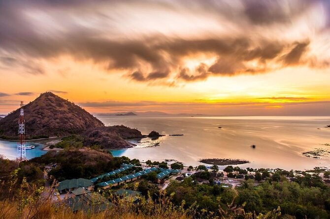 Rangko Cave & Beach Snorkeling Half Day Sharing Trip Labuan Bajo - Amelia Hill Sea View: Quick Climb, Timing, and What You’ll Actually Get