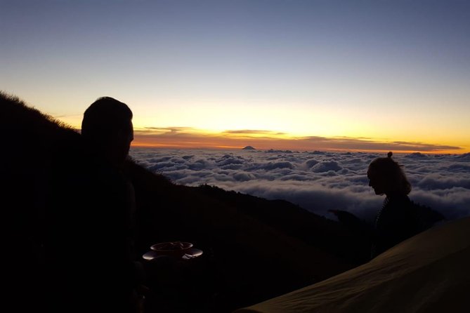 Rinjani trekking 2 days 1 night - Day 1: Senaru Park Registration to Crater Rim Sunset