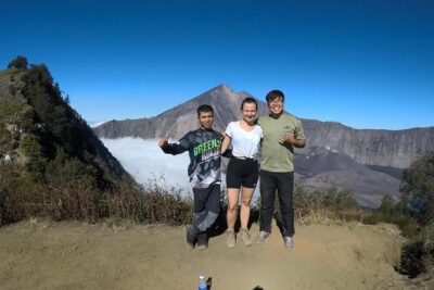 Rinjani trekking 2D 1N RIM - Day 1 Pos 1 to Pos 2 (Montong Satas): Jungle Walking With Snacks and Breathers