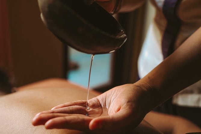 Royal Detox Body Scrub - The opening thalasso foot wash: your reset moment