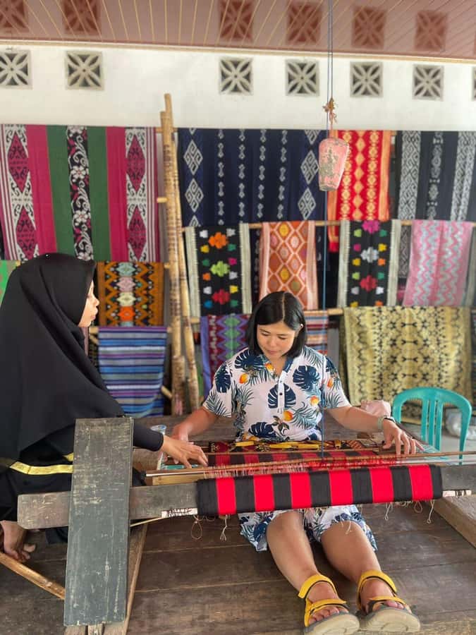Sade Village, Kuta Lombok, and South Coasts: Private Tour - How the south Lombok route works in one private day