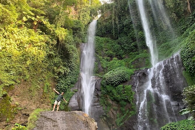 Sekumpul Waterfall All-Inclusive Tour with Guide and Transport - Your Guide at Sekumpul: English Support and Better Photos