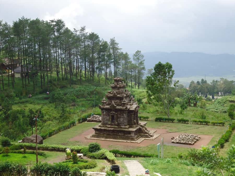 SEMARANG TOURS : GEDONGSONGO TEMPLE/TRAIN MUSEUM AMBARAWA - Temple walk tips: how to enjoy more and regret less