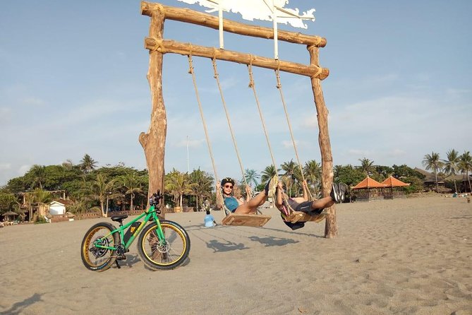 Seminyak Beach eBike Private Tour - Stop 5: Pantai Double Six wind-down and seaside vibes