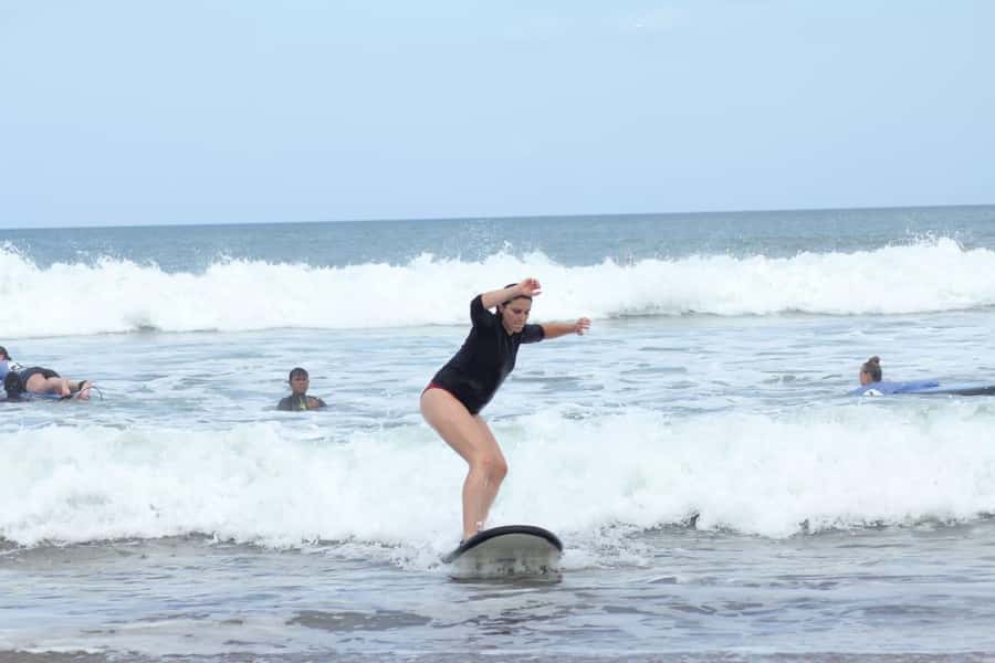 Seminyak: Beginner Surf Lesson with Pro Instructor - Private lesson option: when 1-on-1 makes sense