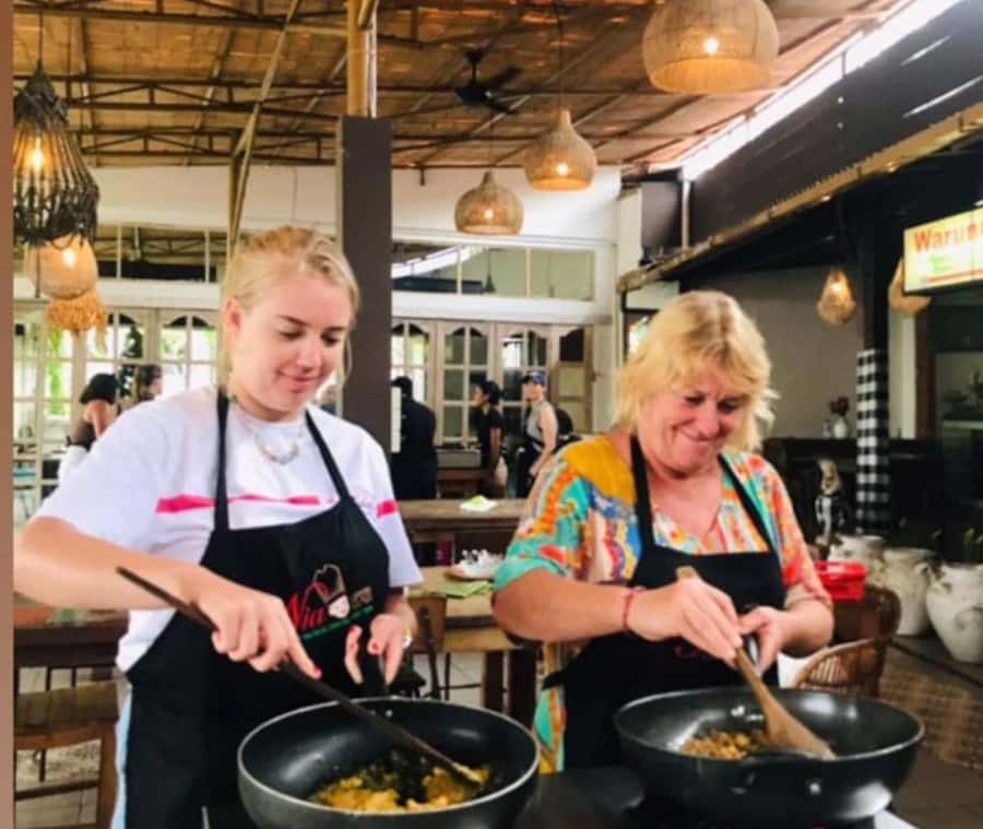 Seminyak : cooking class traditional food bali - Vegan menu option: you still get 12 items