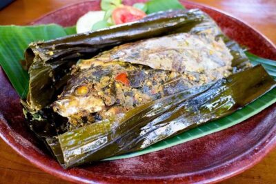 Seminyak Indonesian Food Tour - The guide’s job: turning dishes into stories