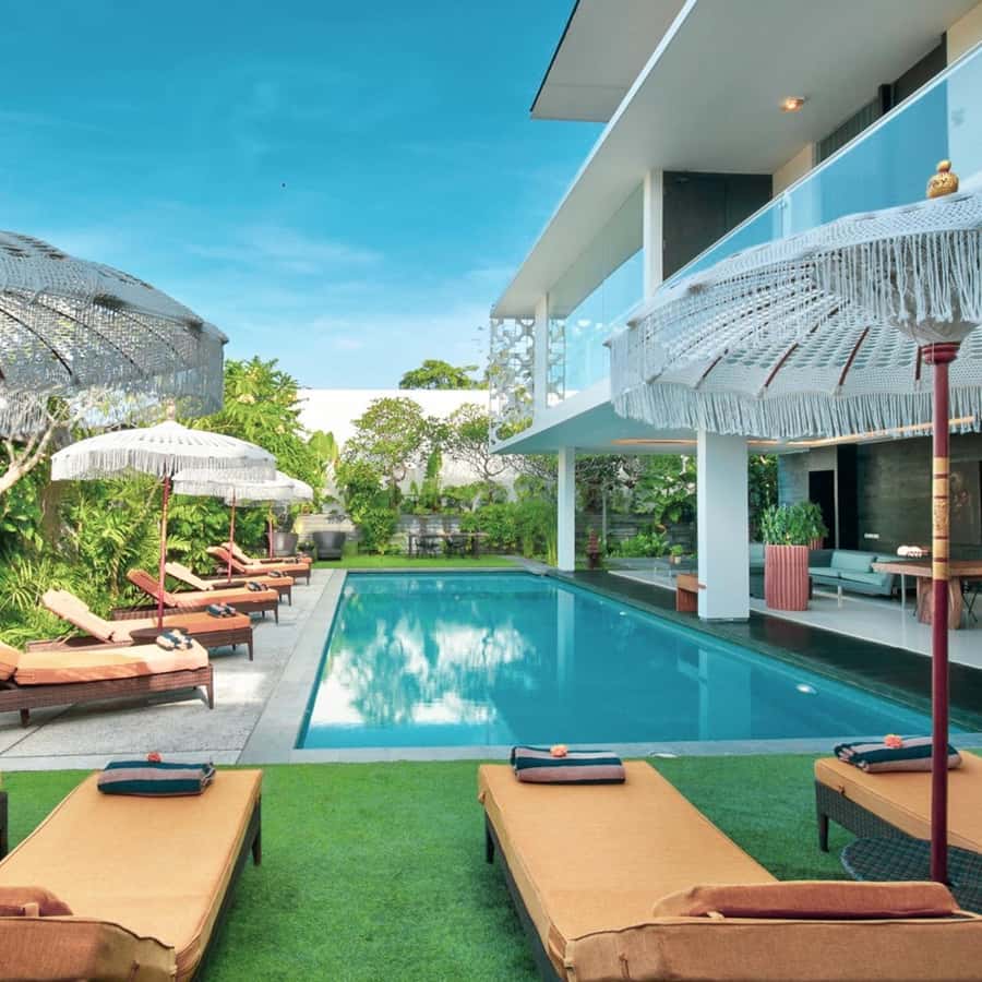 Seminyak: Sanctuary Umalas Restaurant Dining Experience - Booking time matters because the meal is the whole event