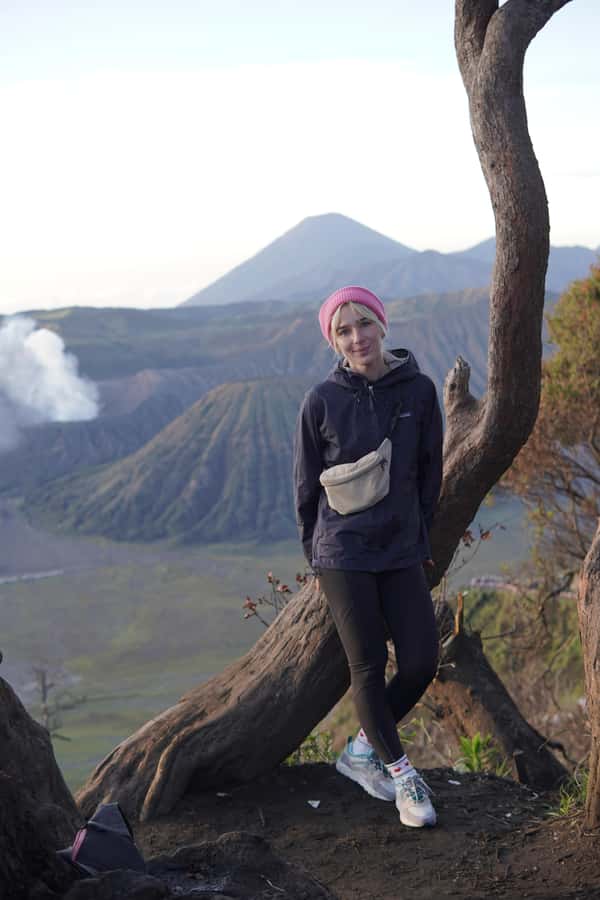 Shared Bromo Tour start from Malang - Guides and Drivers: English Support, Real-World Tips, and Drone Skills