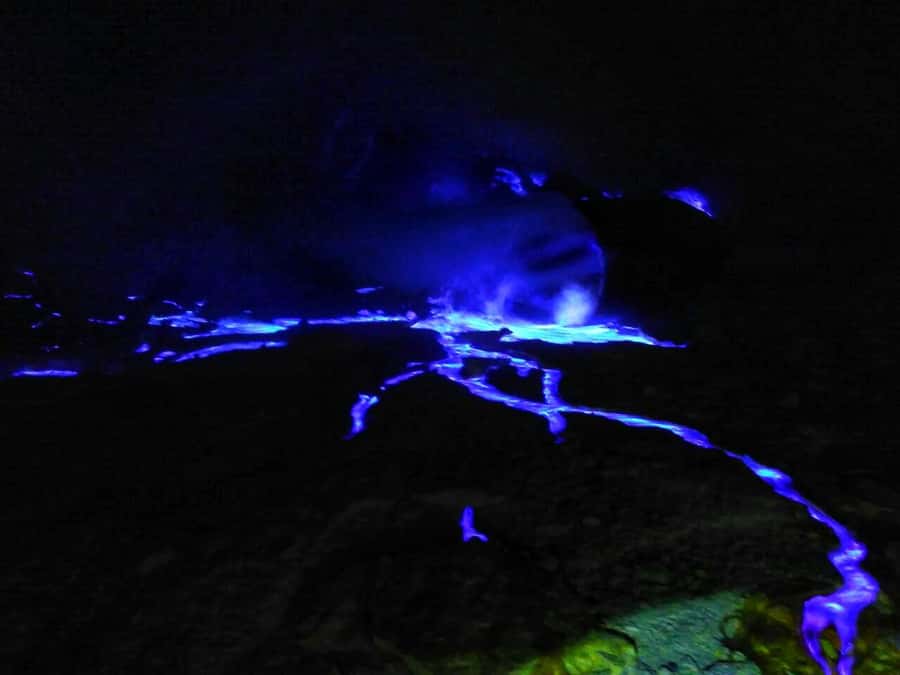 Shared Tour Mount Ijen 1D start from Banyuwangi - Blue fire at Kawah Ijen: the part you came for