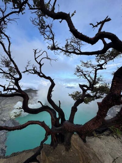 Shared Tour Mount Ijen 1D start from Banyuwangi - The climb to the crater: what you’re signing up for