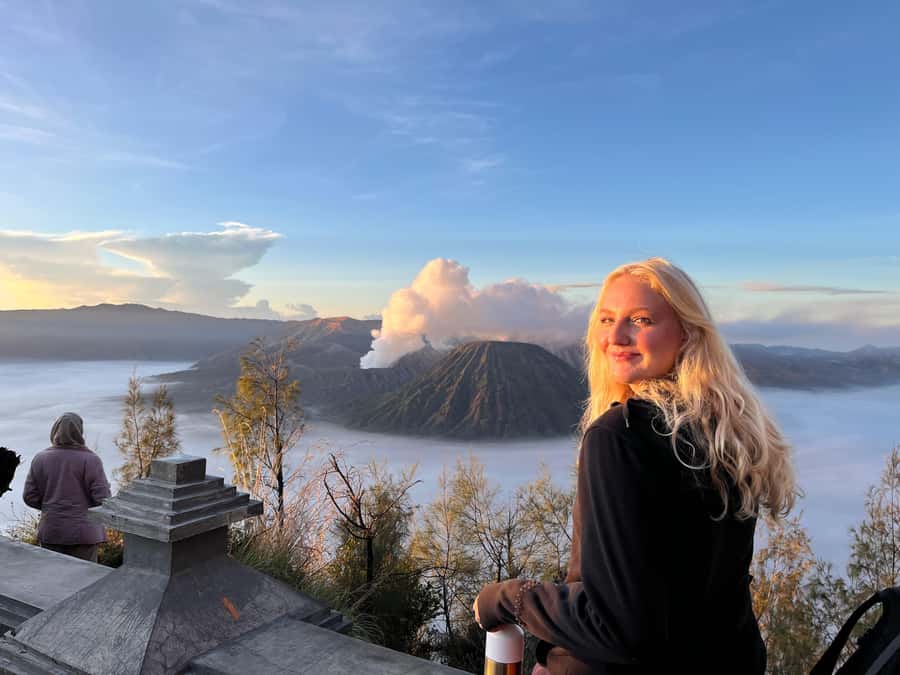 Sharing Trip : Bromo & Ijen Tour with Hot Spring Relaxation - Jeep Sunrise at Mount Pananjakan and the Sea of Sands Drive