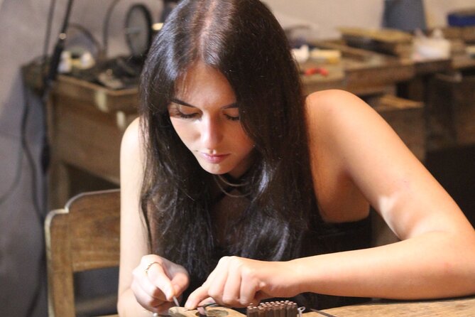 Silver Jewelry Making Class and Ubud Tour with All Inclusive - Stop 3: Tegenungan Waterfall for a Scenic Finish
