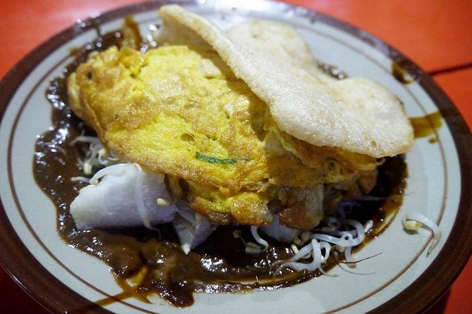 Small-Group Denpasar Night Food Tour - Walking Denpasar at night: what it feels like in practice