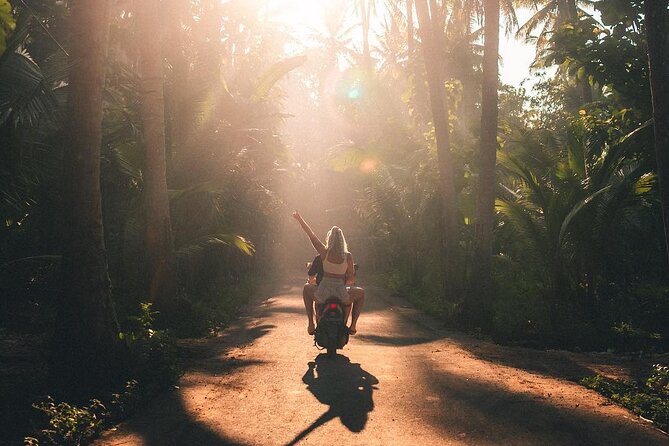 Solo Traveler in Nusa Penida - Private moto tour value on Nusa Penida: less waiting, more looking