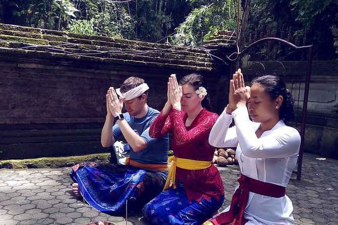 Soul Purification at Pura Mengening in Bali - What to bring, what to wear, and the strict menstruation rule