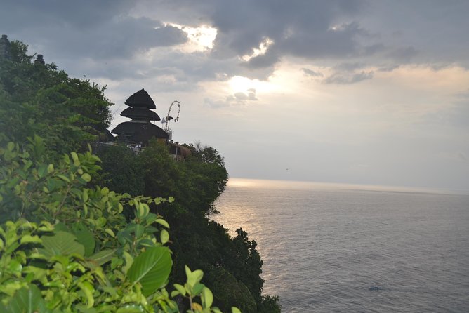 South Half Day Beach Tours - Jimbaran Bay BBQ seafood dinner: the payoff after sunset