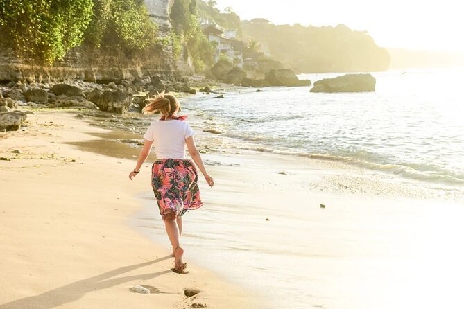 Southern Bali Highlights Tour & Uluwatu Temple - A driver who keeps the day calm (and helps you enjoy it)