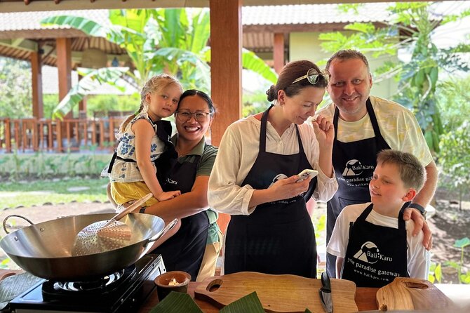 Spice Garden, Jamu & Cooking Class in Bali Village - Making Jamu: Two Herbal Drinks Plus Fruit Tasting