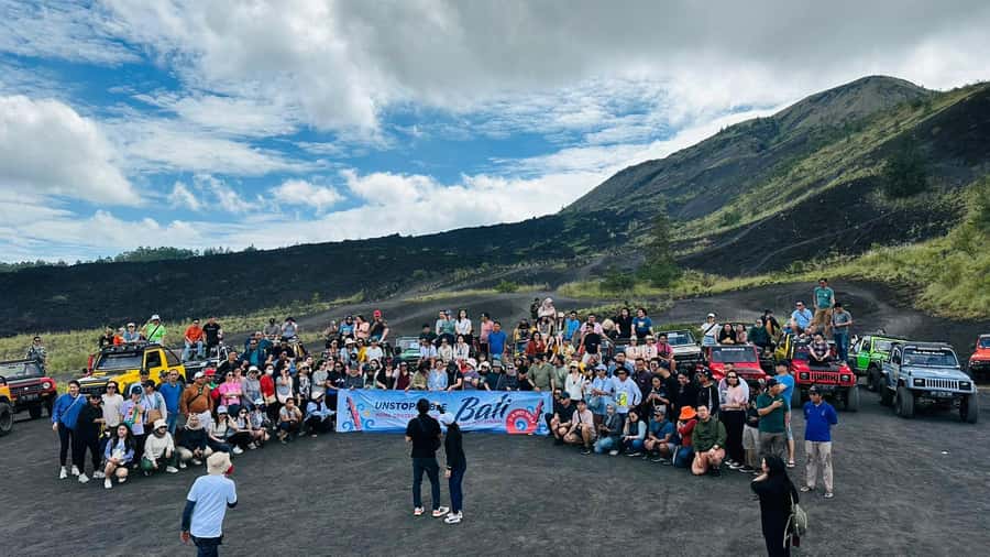 Sunrise Jeep Tour Mount Batur & Hot Spring (Private Tour) - Coffee Plantation Stop: A Breather in the Middle