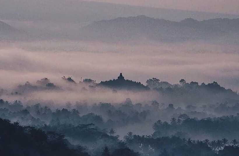 Sunrise Setumbu, Borobudur structure climbing and Prambanan - What to bring: the stuff that keeps temple days comfortable