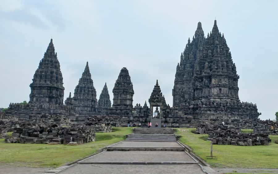 Sunset at Prambanan & Including Ticket Ramayana Ballet Show - From Temple Courtyards to the Ramayana Ballet Stage