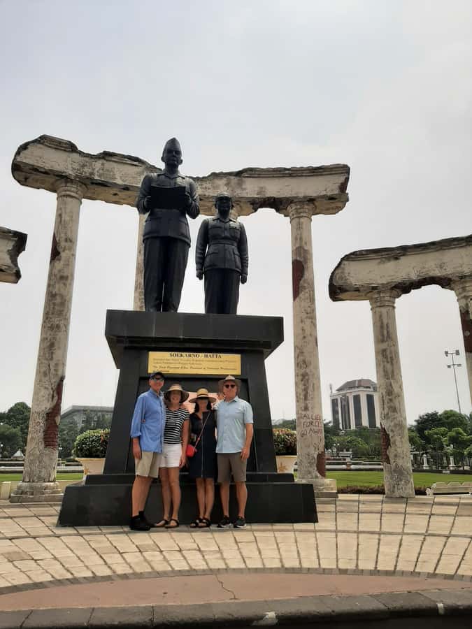 Surabaya Historiculture Private Day Tour - Stop 6: Surabaya Youth Center (about 15 minutes)