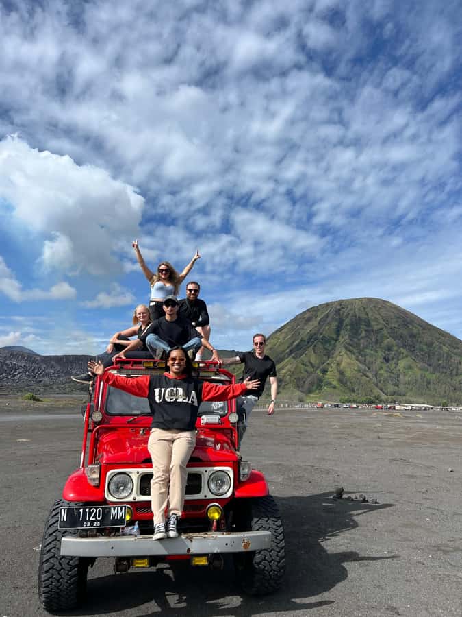Surabaya: Madakaripura Waterfall, Bromo, and Ijen 3-Day Tour - The Ijen Team Factor: Guides Make Midnight Feel Human