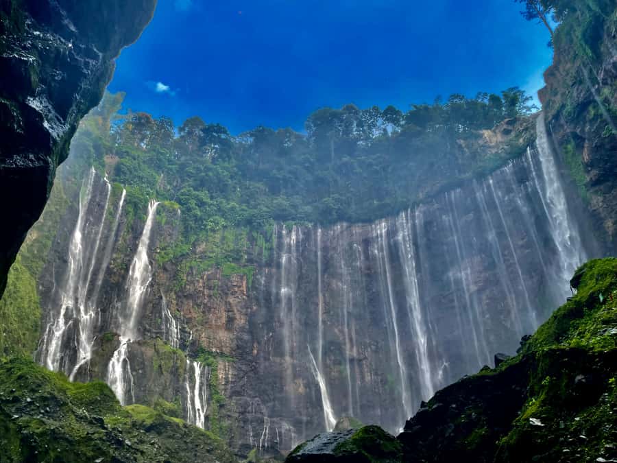 Surabaya/Malang: 3-Day Tumpak Sewu Bromo Ijen Volcano Tour - The Ijen Crater Challenge: Midnight Start and Blue Flames