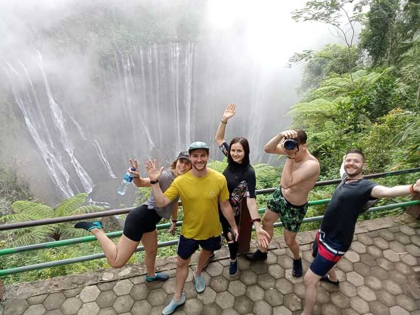 Surabaya or Malang: Tumpak Sewu Waterfall Share Guided Tour - The walk down and the climb back up (what you should expect)
