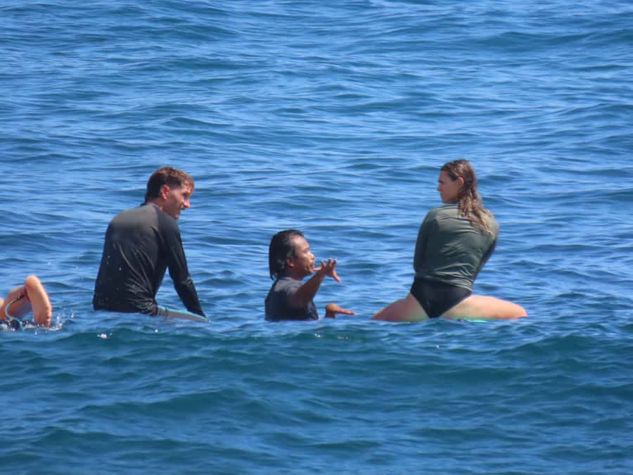 Surf Lessons in Uluwatu for All Levels - Entering the water: what the instruction feels like