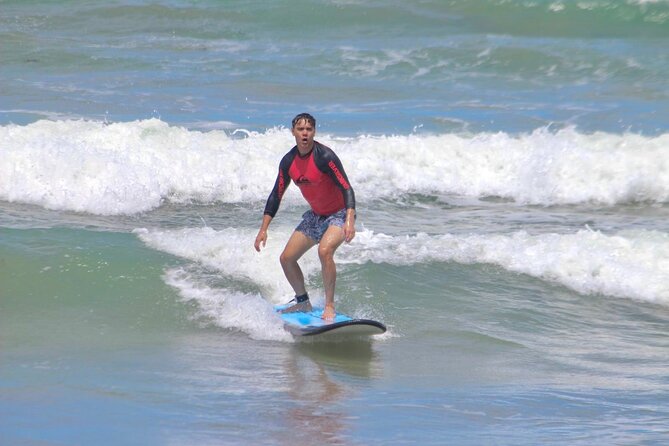 Surfing Activity with Beginner and Intermediate Lesson - Intermediate lesson: lineup etiquette and catching green waves