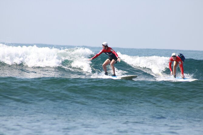 Surfing Group Lesson Level 2 Reef Surfer - The boat drop: maximizing your surf time without the hike