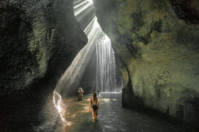 Swing & Best Waterfall Tour - Instagrammable - Stop 2: Kanto Lampo Waterfall for Stepped Rock Photos