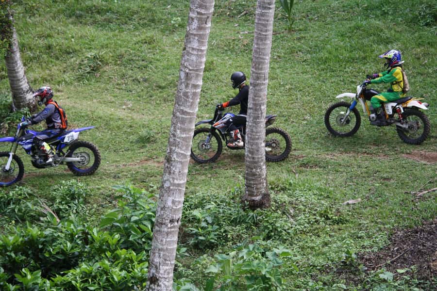 Tabanan: Jungle Trail Enduro Motorcross Adventure - Safety gear, leader + sweeper, and how coaching keeps it fun