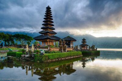 Tanah Lot and North Bali Tour: Scenic Journey - Stops 2 and 3: Buyan Lake and Tamblingan Lake for twin crater views