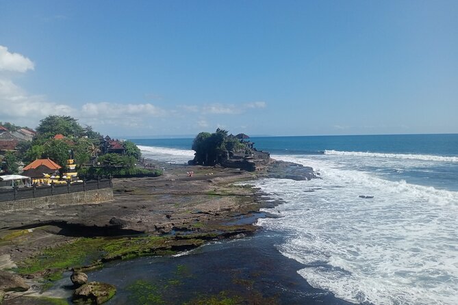 Tanah Lot and Uluwatu Temple Private Guided Tour - Coffee Plantation and Balinese Warung Food: How the Day Connects