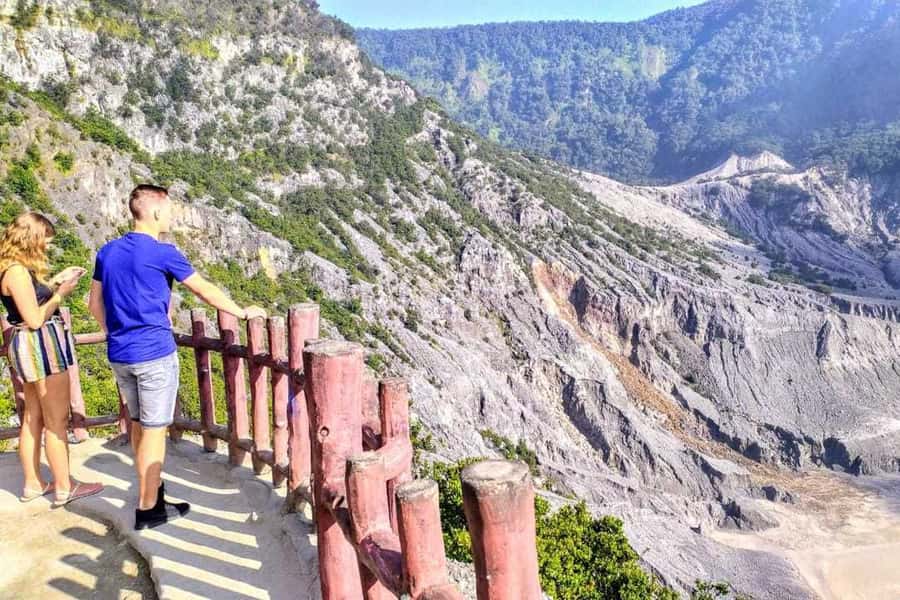 Tangkuban Perahu Crater Tour from Bandung - Tangkuban Perahu: crater walking and the Domas geyser stop