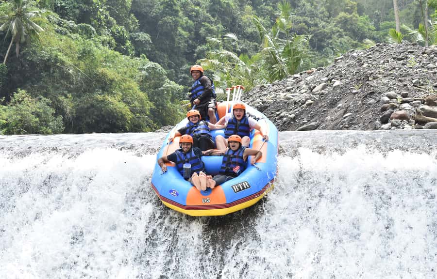 Telaga Waja River: Rafting Expedition with Lunch - How the day flows: pickup, coffee, and a 150-minute river rhythm