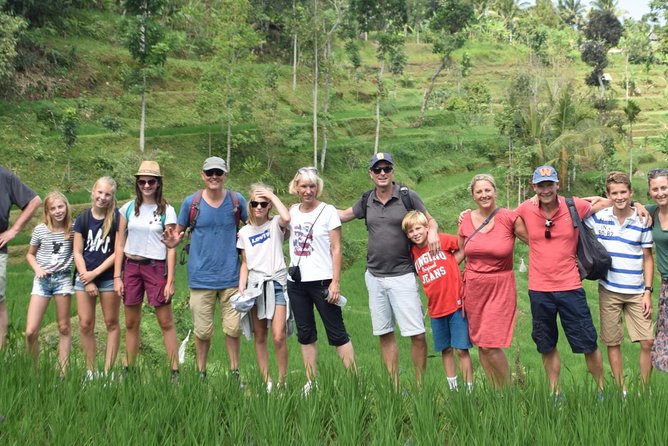 Tetebatu Walking Tour - Rice Terraces, Waterfall & Monkey Forest - Tetebatu Monkey Forest: Black and Gray Monkeys Near Rinjani