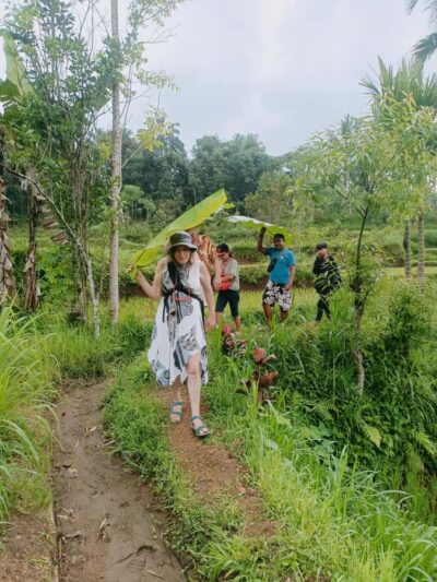 Tetebatu: Waterfalls, Spices, Rice Terrace, Monkey forest - Spice plantation start: herbal drinks, tea coffee, and village flavors