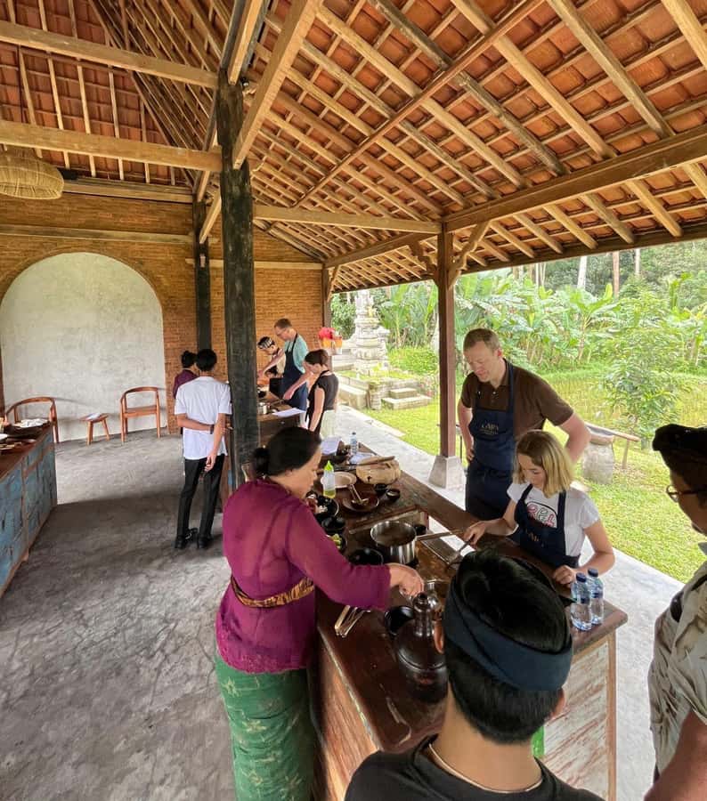 The Authentic Balinese Cooking Experience - Lunch/Dinner with Sunset Rice-Field Views: Eating What You Made