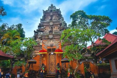 The Enchantment of Ubud Tour - Ubud Palace (Puri Saren Ubud): Royal Architecture in Plain Sight