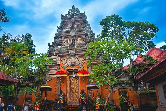 The Enchantment of Ubud Tour - Ubud Palace (Puri Saren Ubud): Royal Architecture in Plain Sight
